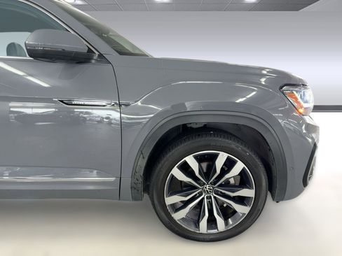 Used 2022 Volkswagen Atlas Cross Sport SEL Premium R-Line image 12