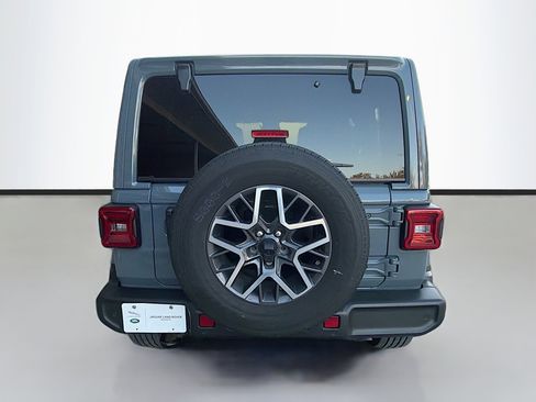 Used 2024 Jeep Wrangler Sahara w/ Technology Group image 4