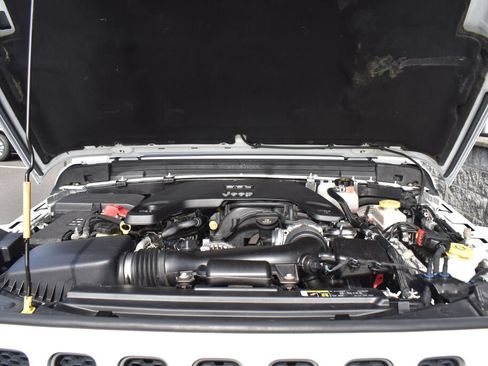 Used 2018 Jeep Wrangler Unlimited Rubicon AWD/4WD image 27