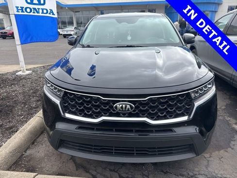 Used 2021 Kia Sorento LX image 2