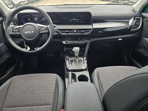 New 2026 Kia Seltos S FWD image 11