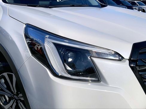 Certified 2024 Subaru Forester Limited image 25