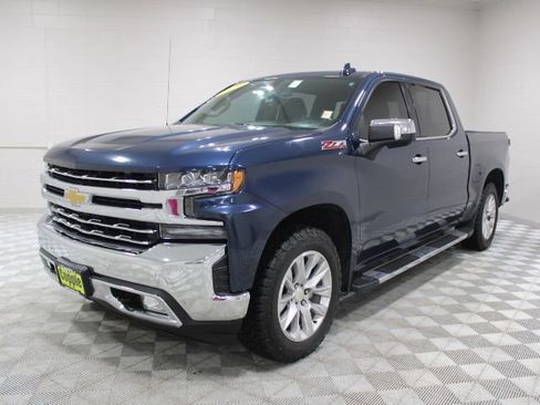 Used 2021 Chevrolet Silverado 1500 LTZ w/ Z71 Off-Road Package image 8