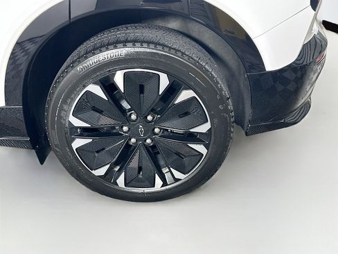 Used 2024 Chevrolet Blazer EV RS AWD/4WD image 11