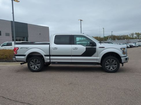 Used 2017 Ford F150 XLT w/ Equipment Group 302A Luxury AWD/4WD image 9