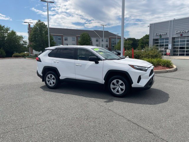 Used 2023 Toyota RAV4 LE AWD/4WD image 3