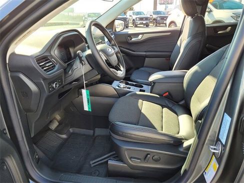New 2025 Ford Escape SE image 5