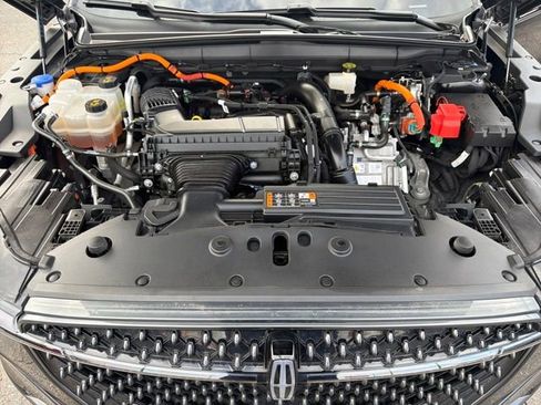 Used 2024 Lincoln Nautilus Reserve w/ Equipment Group 202A image 27