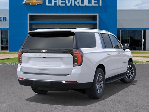 New 2026 Chevrolet Suburban LS RWD image 4