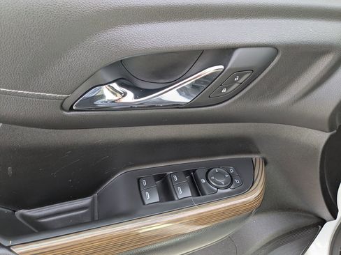 Used 2021 GMC Acadia SLE w/ Elevation Edition image 12