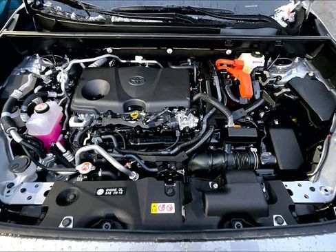 New 2025 Toyota RAV4 SE image 16