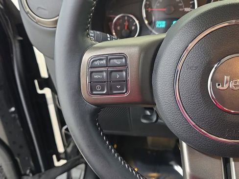 Used 2018 Jeep Wrangler Unlimited Sport image 16