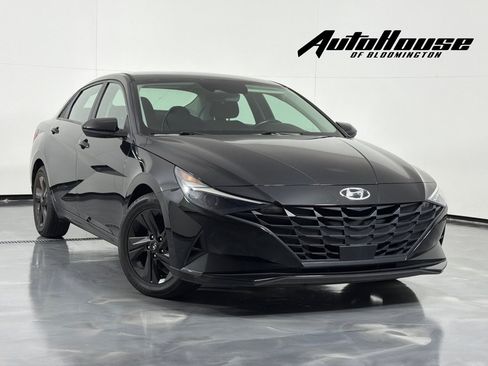Used 2022 Hyundai Elantra SEL w/ Convenience Package FWD image 1