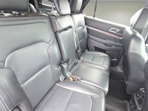 Used 2019 Ford Explorer Limited w/ Class III Trailer Tow Package image 18