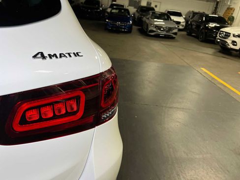 Used 2022 Mercedes-Benz GLC 300 4MATIC image 15