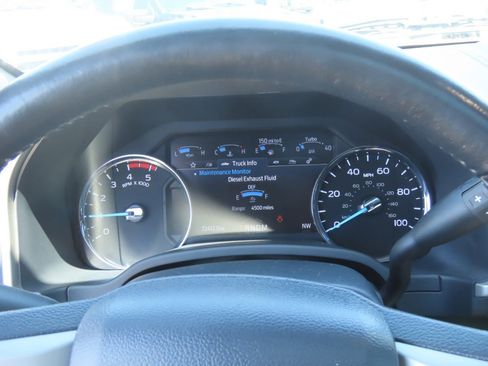 Used 2022 Ford F350 Lariat w/ Lariat Ultimate Package AWD/4WD image 30