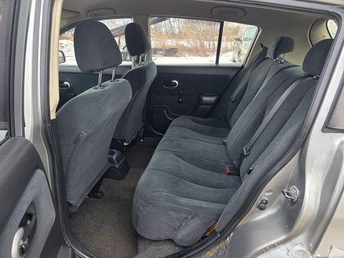 Used 2010 Nissan Versa 1.8 S image 19