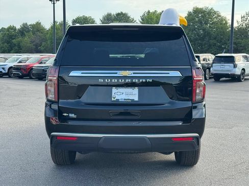 Used 2024 Chevrolet Suburban LS w/ Driver Alert Package RWD image 4
