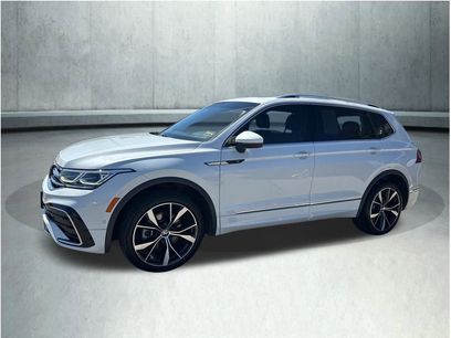 Used 2022 Volkswagen Tiguan SEL R-Line