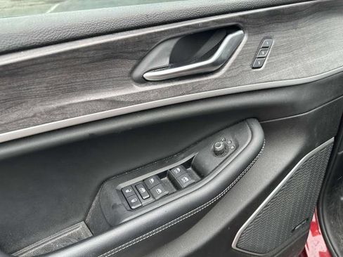 Used 2021 Jeep Grand Cherokee L Limited image 17