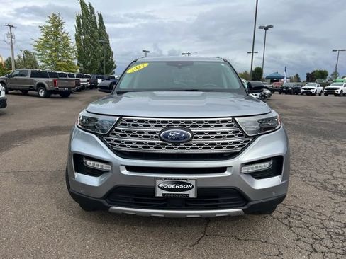 Used 2022 Ford Explorer Limited w/ Equipment Group 301A AWD/4WD image 8