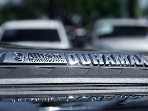 Used 2021 Chevrolet Silverado 2500 LTZ w/ Carhartt Edition image 56