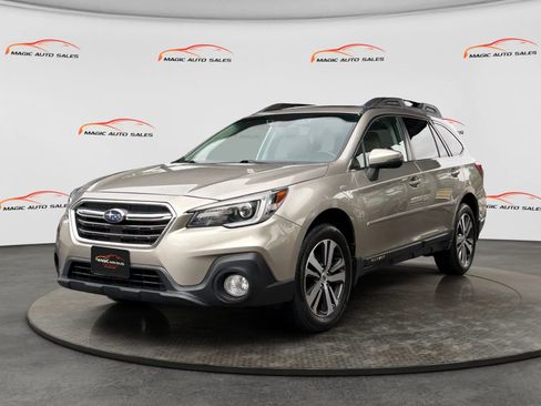 Used 2019 Subaru Outback 2.5i Limited AWD/4WD image 1