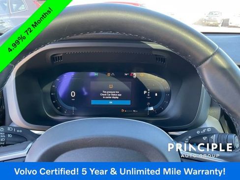 Certified 2023 Volvo XC60 B5 Core image 22