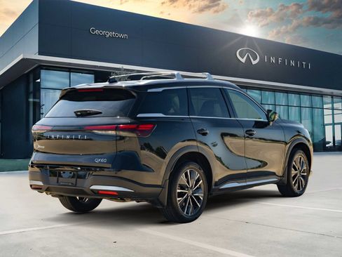 Certified 2026 INFINITI QX60 Luxe w/ Cargo Package FWD image 5