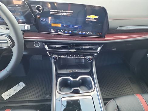 New 2026 Chevrolet Traverse RS w/ LPO, Floor Liner Package image 19