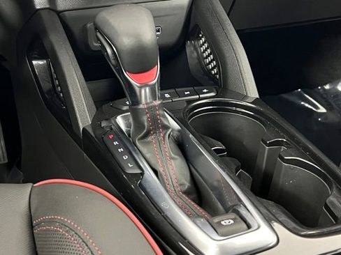 Used 2025 Chevrolet TrailBlazer RS w/ Driver Confidence Package image 36