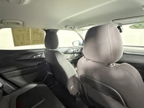 Used 2024 Chevrolet TrailBlazer LT w/ LT Cold Weather Package FWD image 29