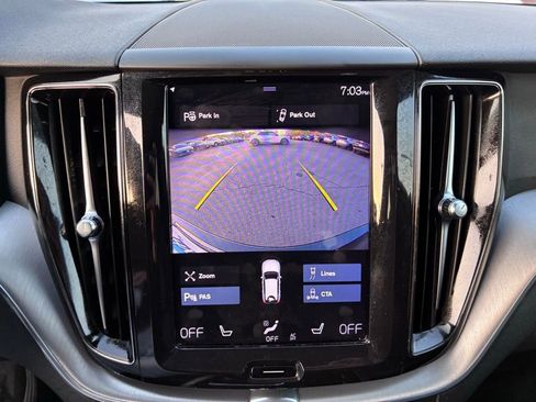 Used 2019 Volvo XC60 T6 Momentum w/ Premium Package AWD/4WD image 32