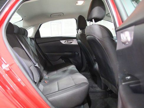 Used 2024 Kia Forte LXS w/ LXS Technology Package FWD image 23