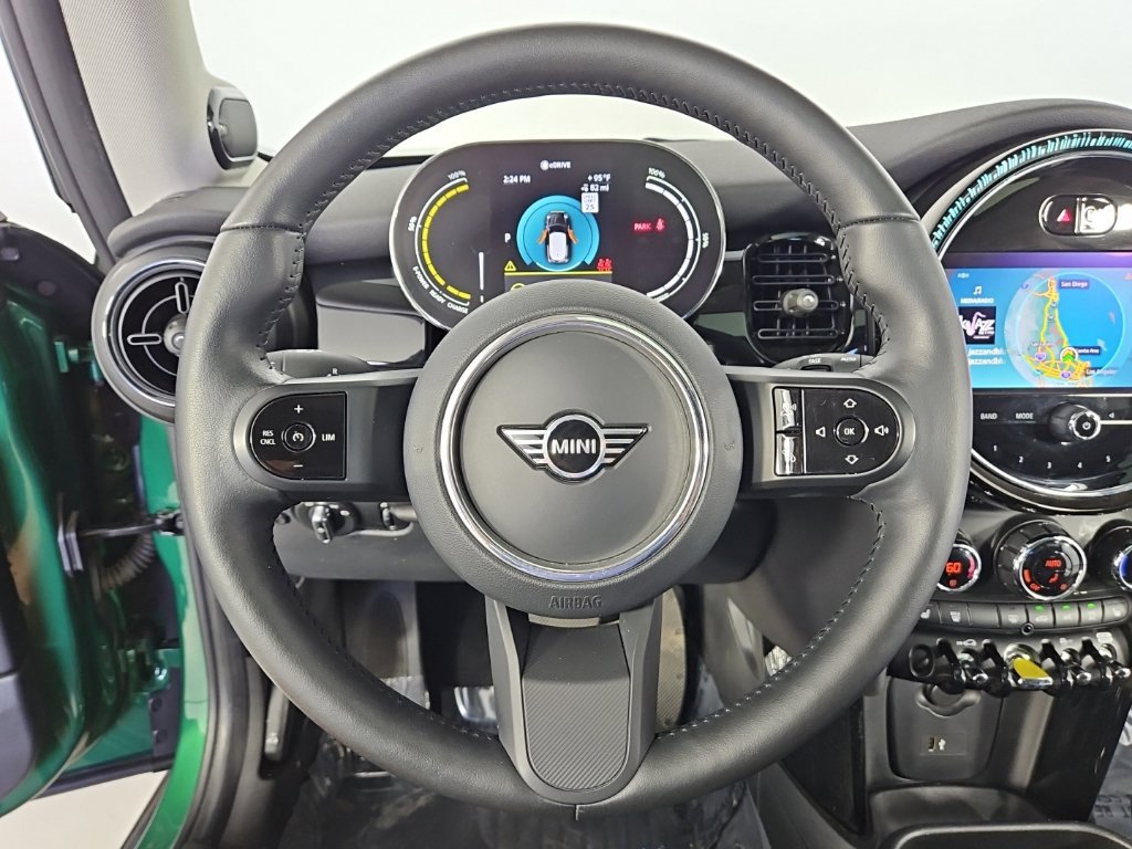 Used 2024 MINI Cooper SE FWD image 25
