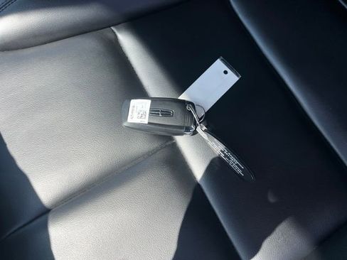 Used 2023 Lincoln Corsair FWD image 33