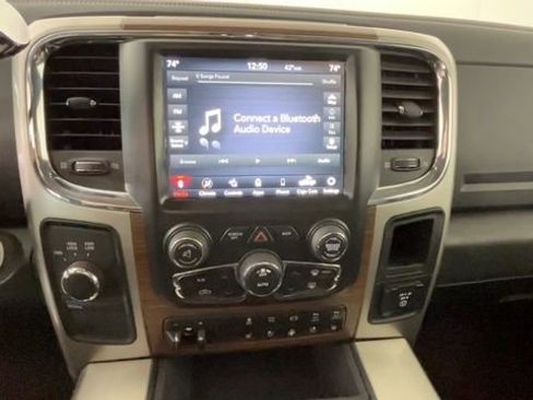 Used 2018 RAM 2500 Laramie AWD/4WD image 28