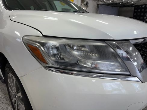 Used 2014 Nissan Pathfinder SV image 5