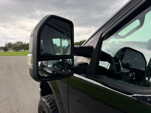 Used 2016 Ford F150 XLT w/ Equipment Group 302A Luxury AWD/4WD image 23