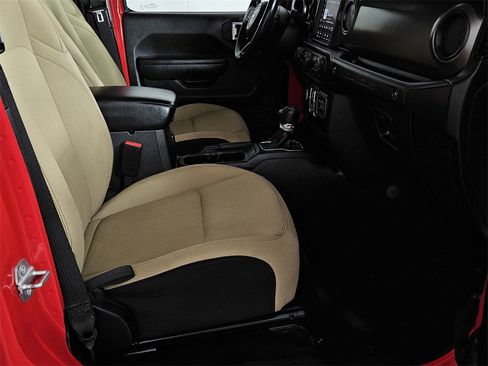 Used 2021 Jeep Wrangler Unlimited Sport image 26