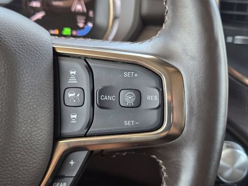 Used 2025 RAM 1500 Limited AWD/4WD image 27