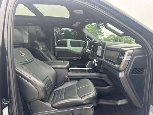 Used 2023 Ford F250 Platinum AWD/4WD image 12