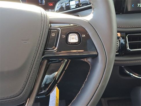 New 2026 Lincoln Aviator Premiere w/ Jet Appearance Package image 13