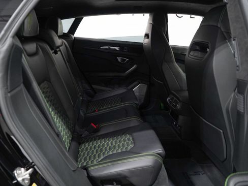 Used 2022 Lamborghini Urus AWD/4WD image 18