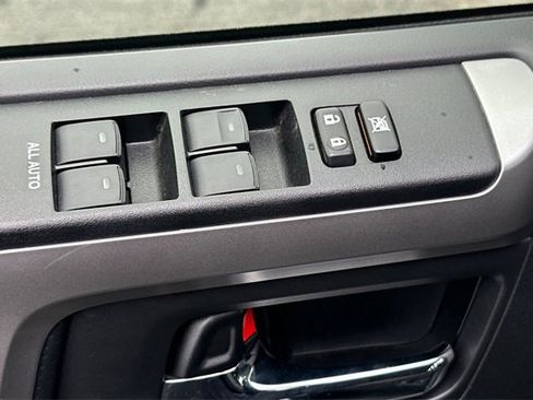 Used 2024 Toyota 4Runner SR5 image 12