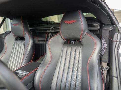 Used 2016 Aston Martin DB9 GT image 13