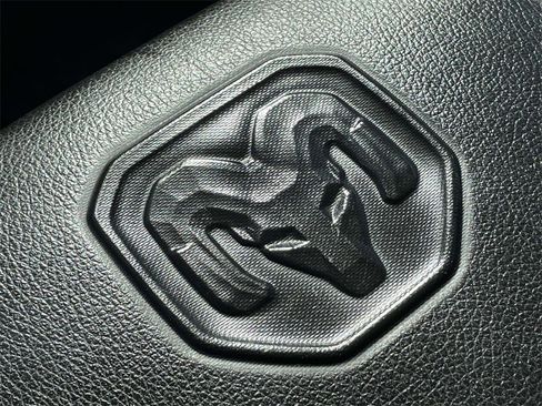 Used 2024 RAM 1500 Laramie image 30