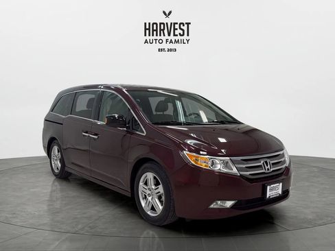 Used 2013 Honda Odyssey Touring image 10
