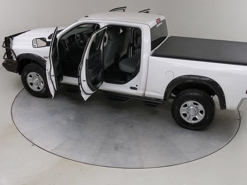 Used 2016 RAM 2500 Tradesman w/ Chrome Appearance Group AWD/4WD image 49