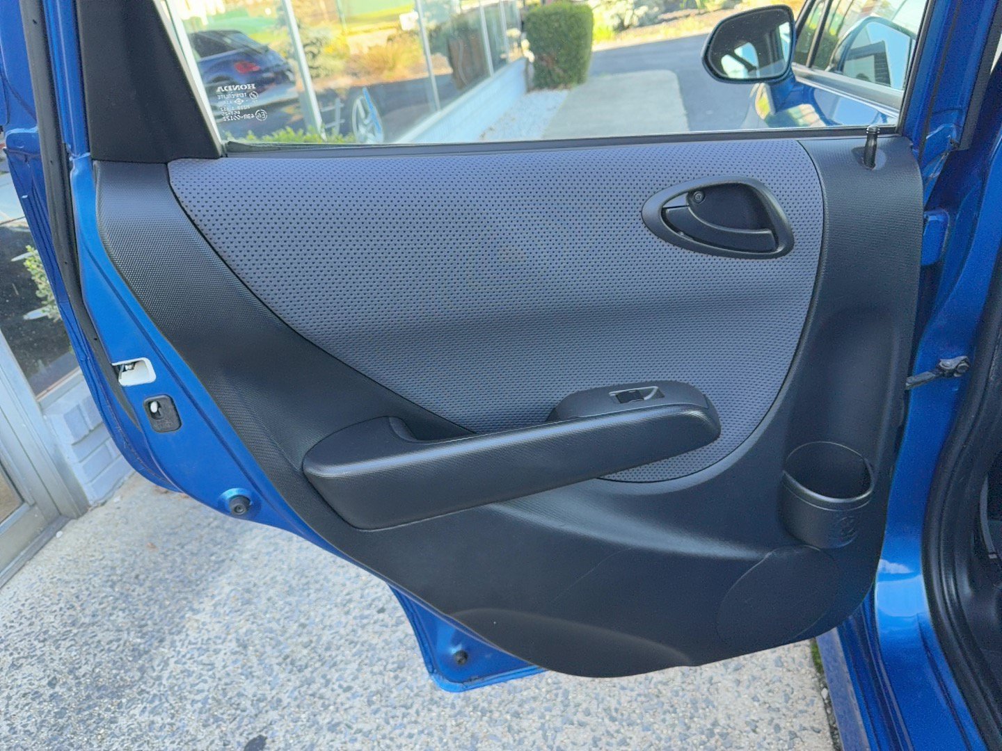 Used 2007 Honda Fit Sport image 17